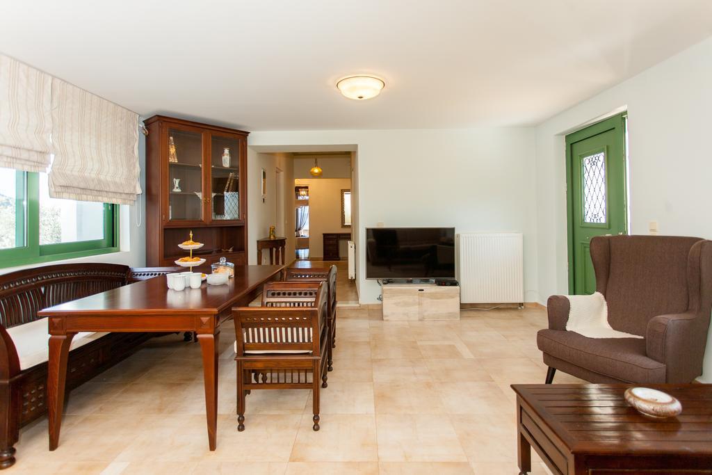 Augusta Country House Deres ภายนอก รูปภาพ